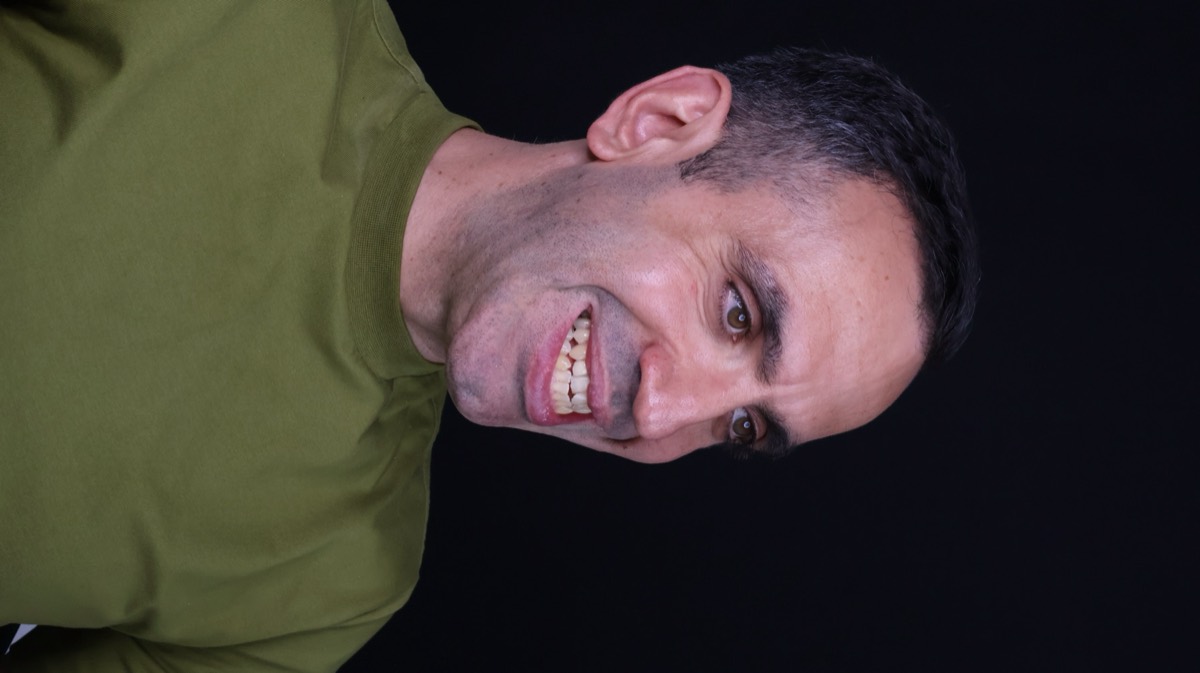 Smile Case 8 image 11
