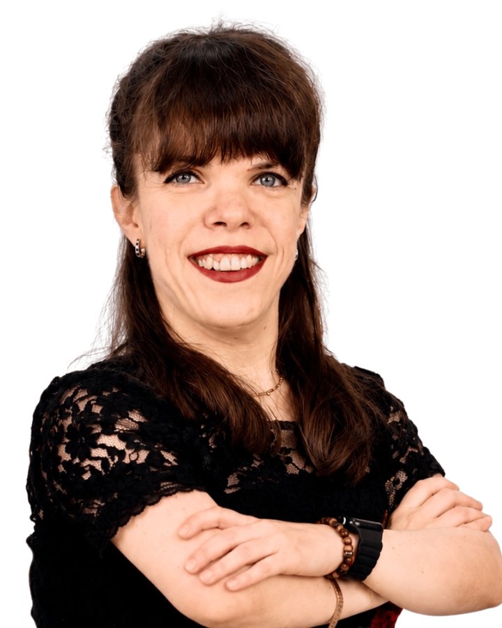 Dr. Mariam Adi
